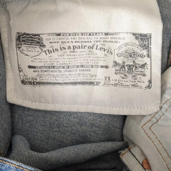 VTG 2006 Levis 501XX Distressed Patina Light Wash Straight Cropped Denim - 33x25 - Picture 6 of 15